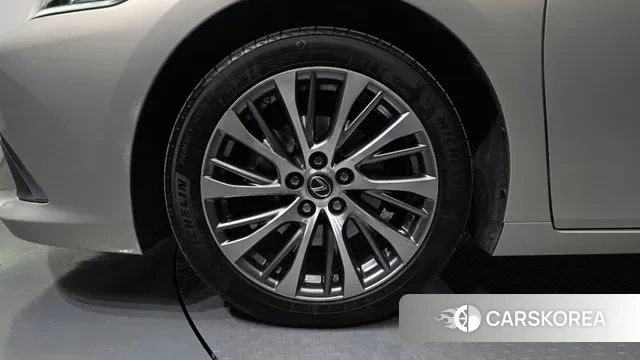 Lexus ES300h 7th generation id 3345108 из Кореи 15