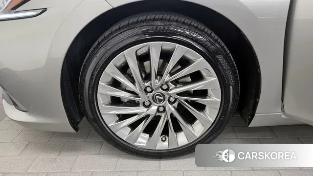 Lexus ES300h 7th generation id 3427033 из Кореи 15