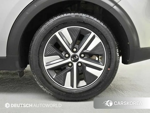 Kia The New Niro id 4496608 из Кореи 15