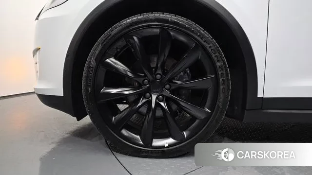 Tesla Model X id 3344333 из Кореи 15