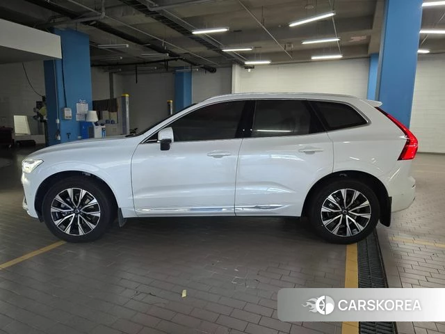 Volvo XC60 second Generation 2023 Белый из Кореи, фото 5