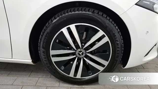 Mercedes-Benz A-Class W177 id 3503729 из Кореи 15