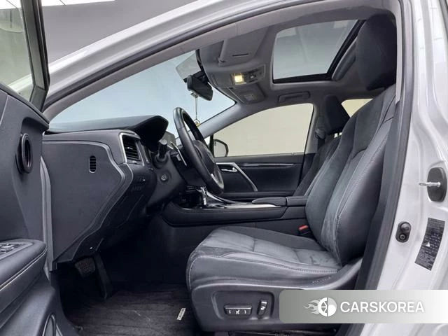 Lexus RX id 4261326 из Китая 9