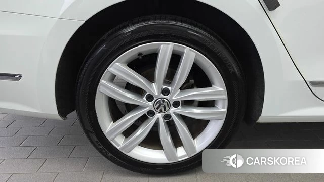 Volkswagen The New Passat id 4742161 из Кореи 25