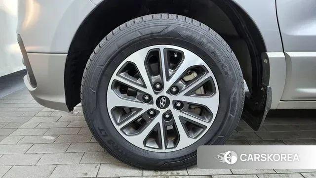 Hyundai The New Grand Starex id 3754163 из Кореи 15