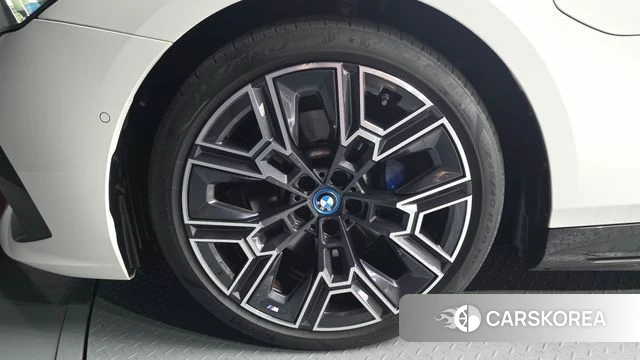 BMW 5 Series (G60) id 4720068 из Кореи 15