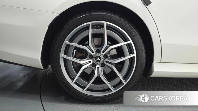 Mercedes-Benz E-Class W213 id 4758027 из Кореи 28
