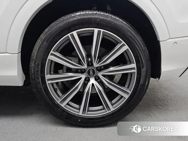 Audi Q8 (4M) id 3577749 из Кореи 15