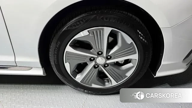 Hyundai Sonata New Rise Hybrid id 3297675 из Кореи 15