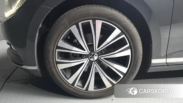 Volkswagen Passat GT (B8) id 4728216 из Кореи 15