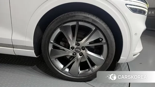 Genesis GV70 id 3468742 из Кореи 15