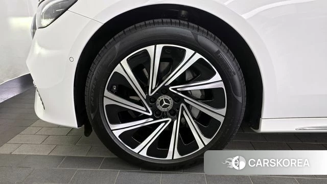Mercedes-Benz E-Class W214 id 3858230 из Кореи 15