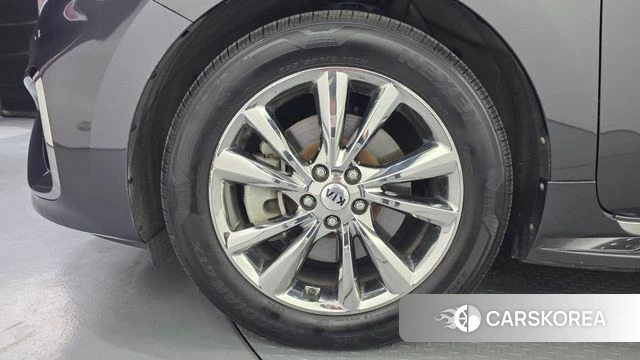 Kia The New Carnival id 4732623 из Кореи 25