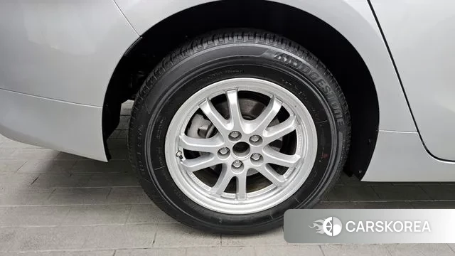 Toyota Prius 4th Generation id 3703700 из Кореи 15