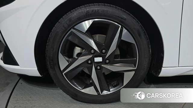 Hyundai Avante (CN7) id 3866563 из Кореи 15