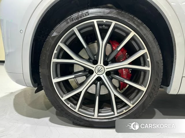 Maserati Grecale id 4665038 из Кореи 14
