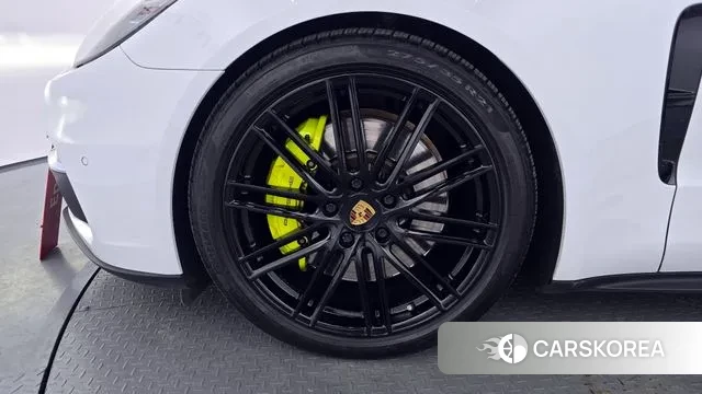 Porsche Panamera (971) id 3519837 из Кореи 15