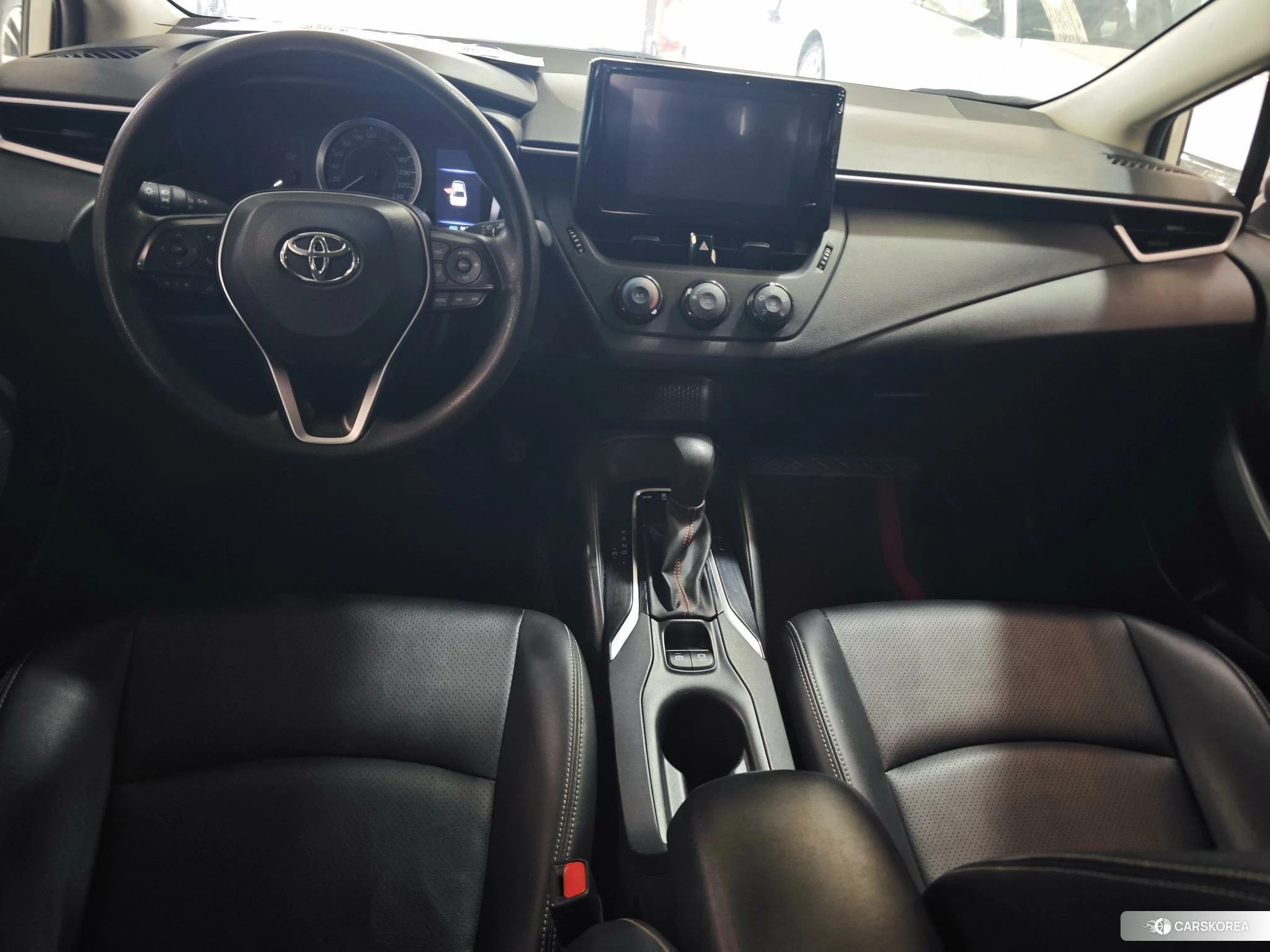 Toyota Corolla 2022 Белый из Китая, фото 5