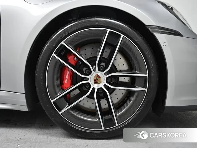 Porsche 911(992) id 3605504 из Кореи 15