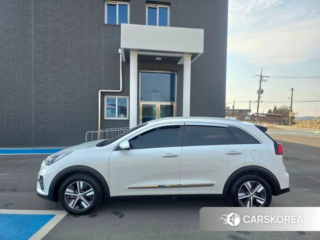 Kia The New Niro id 3834092 из Кореи 15