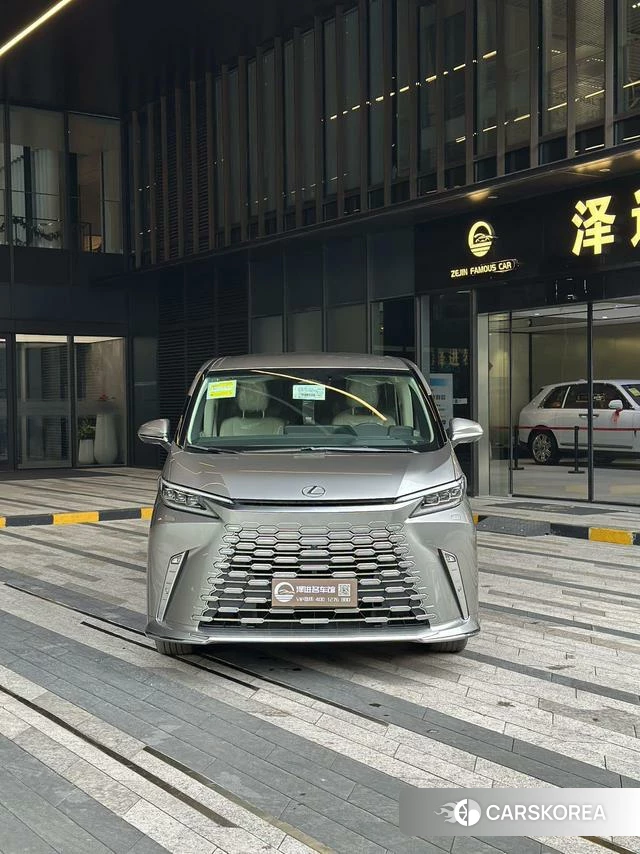 Lexus LM id 4301418 из Китая 14