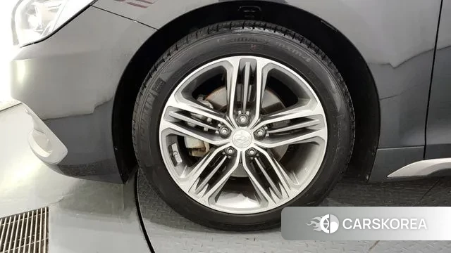 Hyundai Grandeur IG id 3171692 из Кореи 15