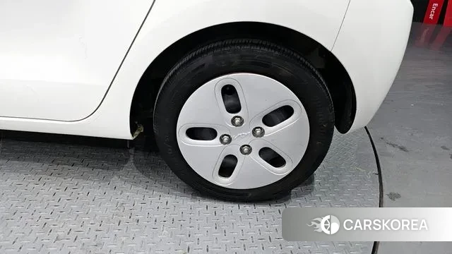 Kia The New Kia Ray id 3405932 из Кореи 15