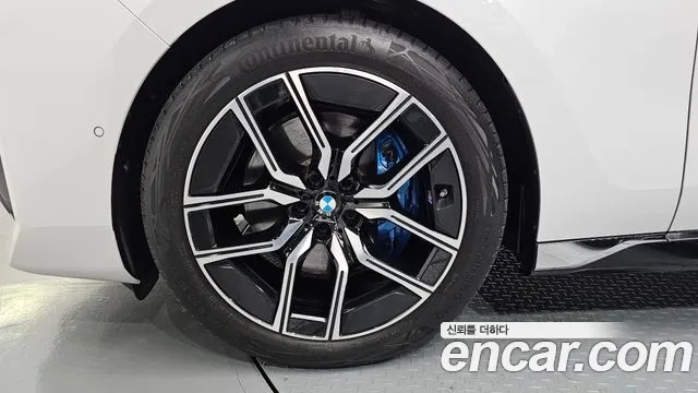 BMW 7 Series (G70) id 2873575 из Кореи 15