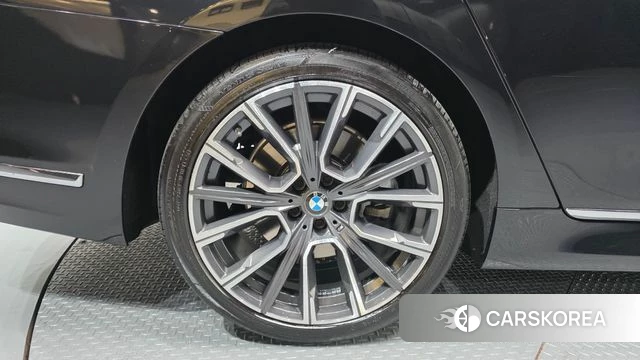 BMW 7 Series (G11) id 3813240 из Кореи 15