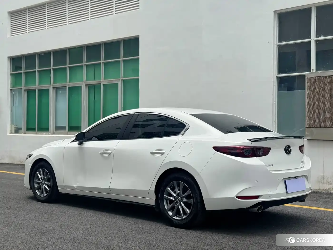 Mazda 3 2024 Белый из Китая, фото 5