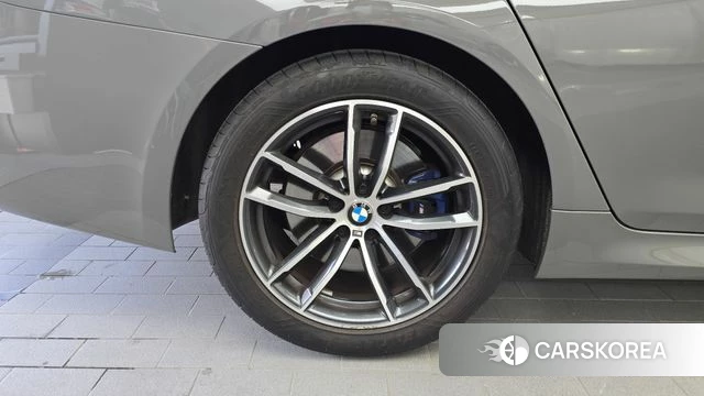BMW 5 Series (G30) id 4624272 из Кореи 15