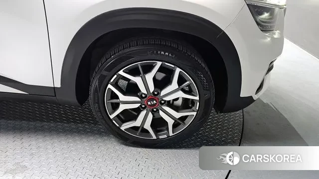 Kia Seltos id 3355520 из Кореи 15