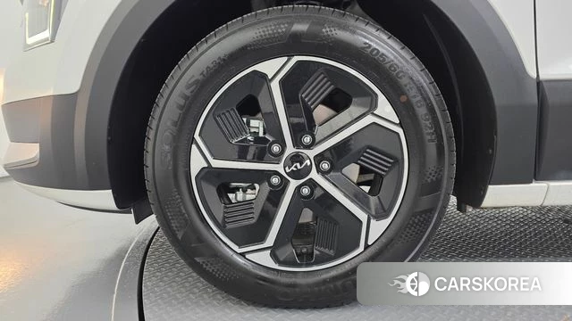 Kia Di Ol Nu Niro id 4279823 из Кореи 15