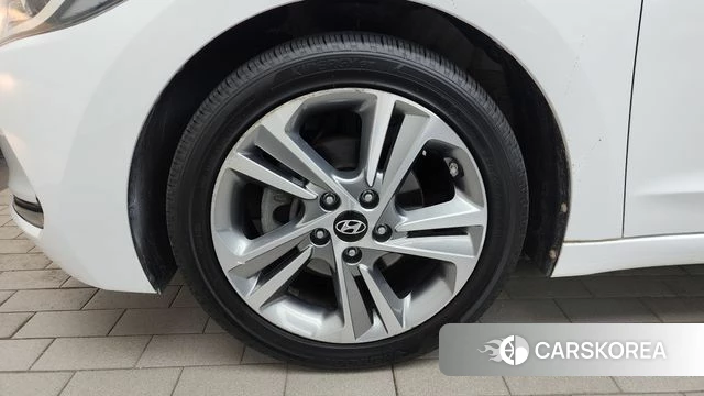 Hyundai Avante AD id 4596142 из Кореи 25