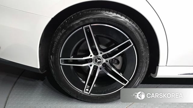 Mercedes-Benz E-Class W214 id 4248329 из Кореи 15