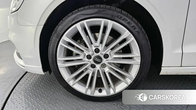 Audi New A3 id 3796120 из Кореи 15