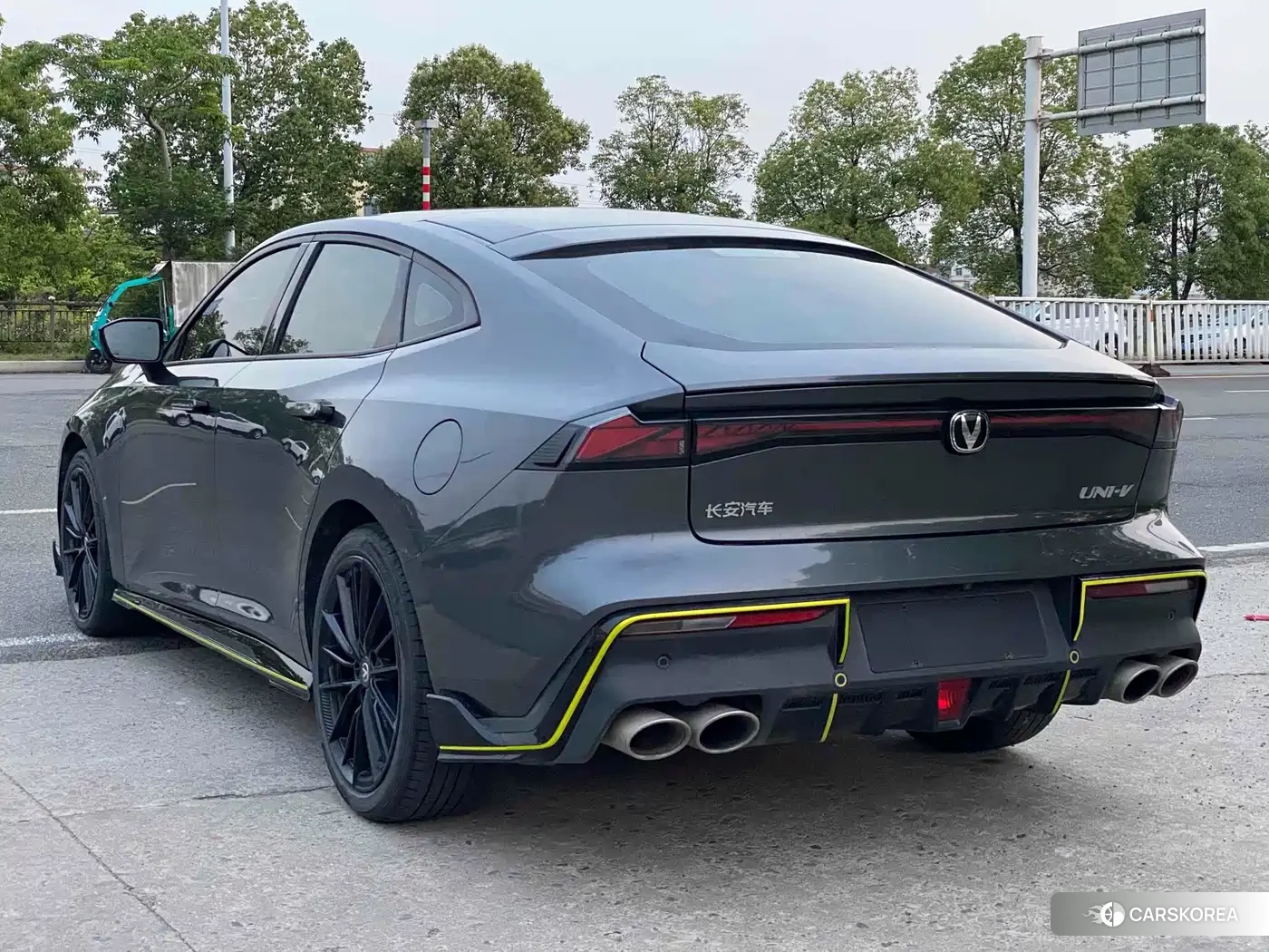 Chang'an UNI-V 2022 Silver/gray из Китая, фото 5