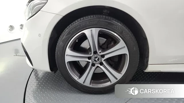 Mercedes-Benz E-Class W213 id 3439749 из Кореи 15