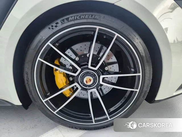 Porsche 911(992) id 2895607 из Кореи 12