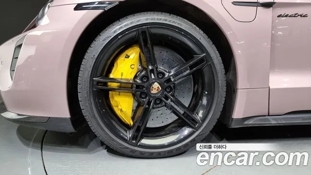 Porsche Taycan id 2878828 из Кореи 14