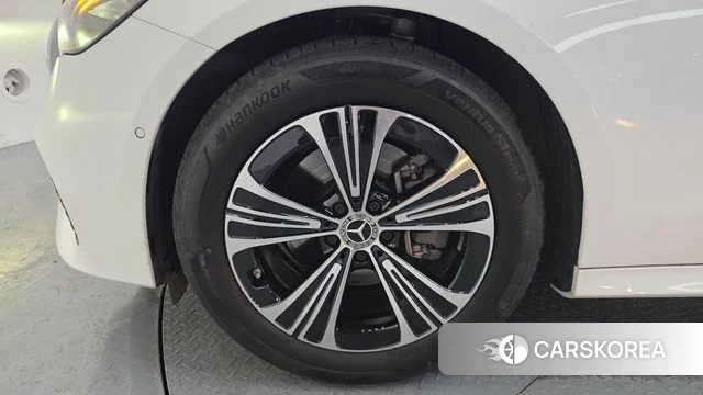 Mercedes-Benz E-Class W214 id 4612171 из Кореи 27
