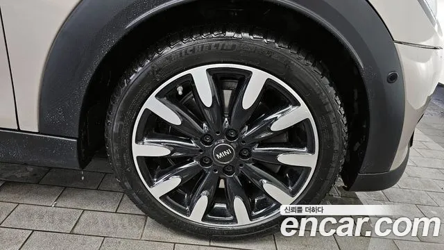 Mini Cooper S id 2652681 из Кореи 15