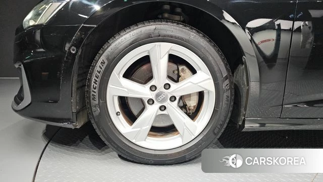 Audi A6 (C8) id 4535921 из Кореи 29