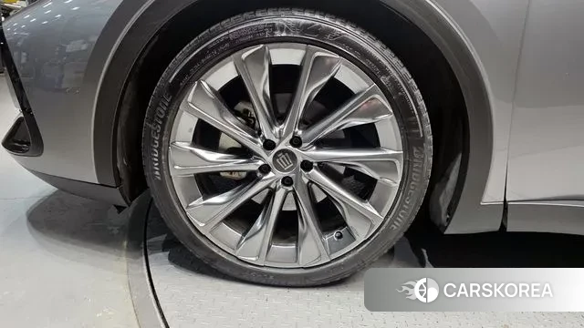 Toyota Crown Crossover id 3620152 из Кореи 15