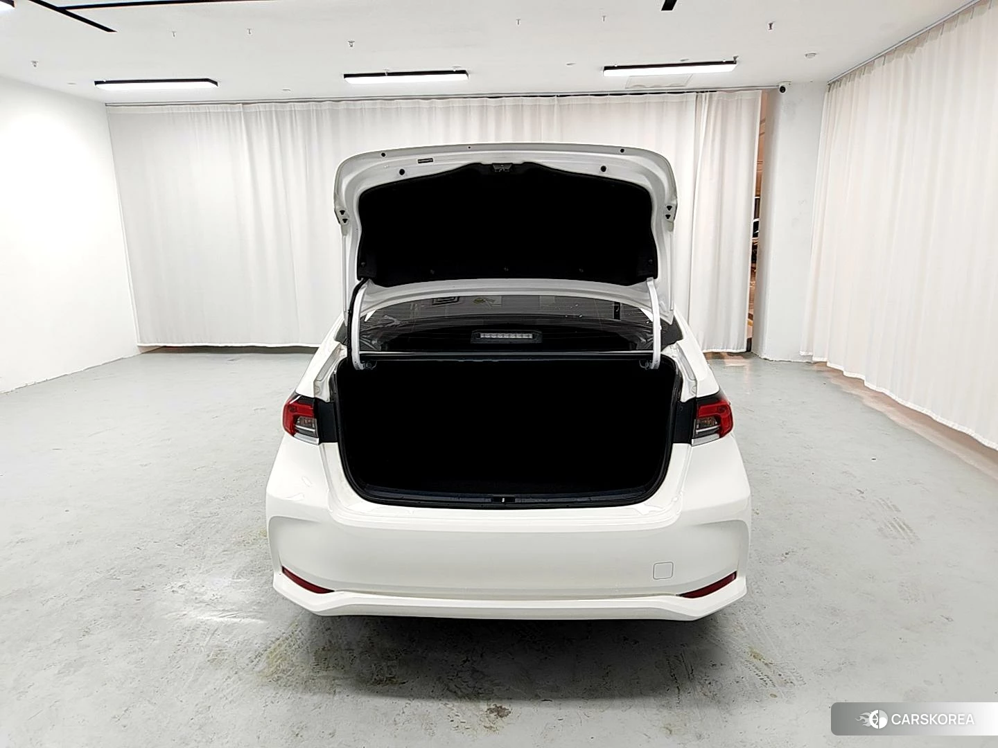 Toyota Corolla id 4455167 из Китая 15