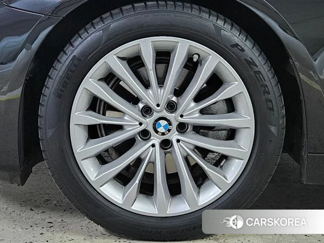 BMW 5 Series (G30) id 3838859 из Кореи 15