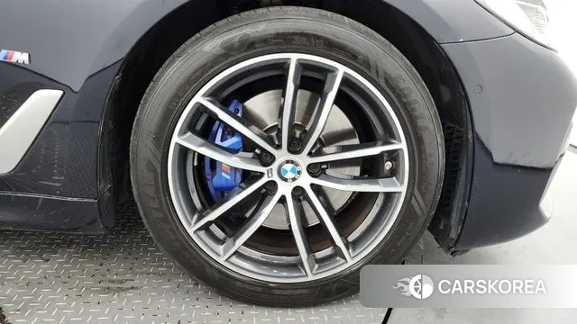 BMW 5 Series (G30) id 3032355 из Кореи 15