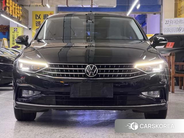 Volkswagen Magotan 2023 Черный из Китая, фото 5