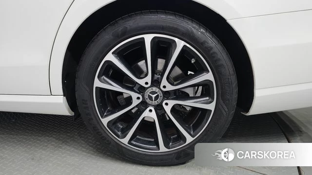Mercedes-Benz E-Class W213 id 3879322 из Кореи 15