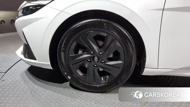 Hyundai Avante (CN7) id 3209066 из Кореи 15